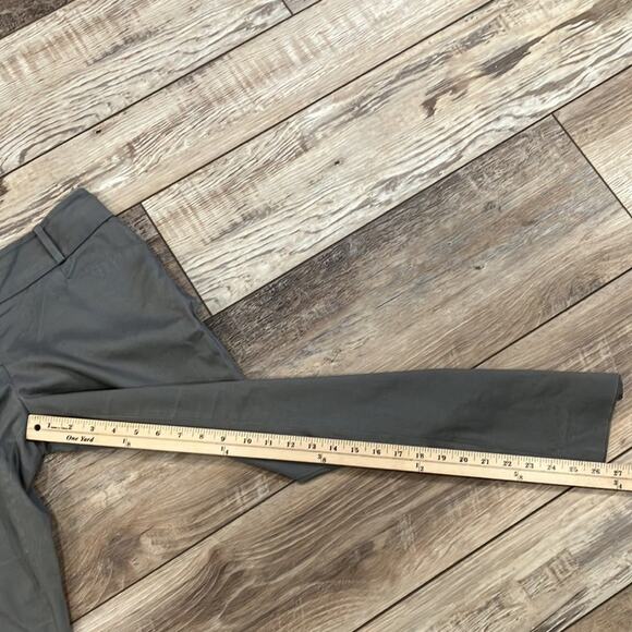 THE LIMITED Grey Sleek Mid Rise Straight Leg Dress Pants Size 4 - Picture 8 of 9